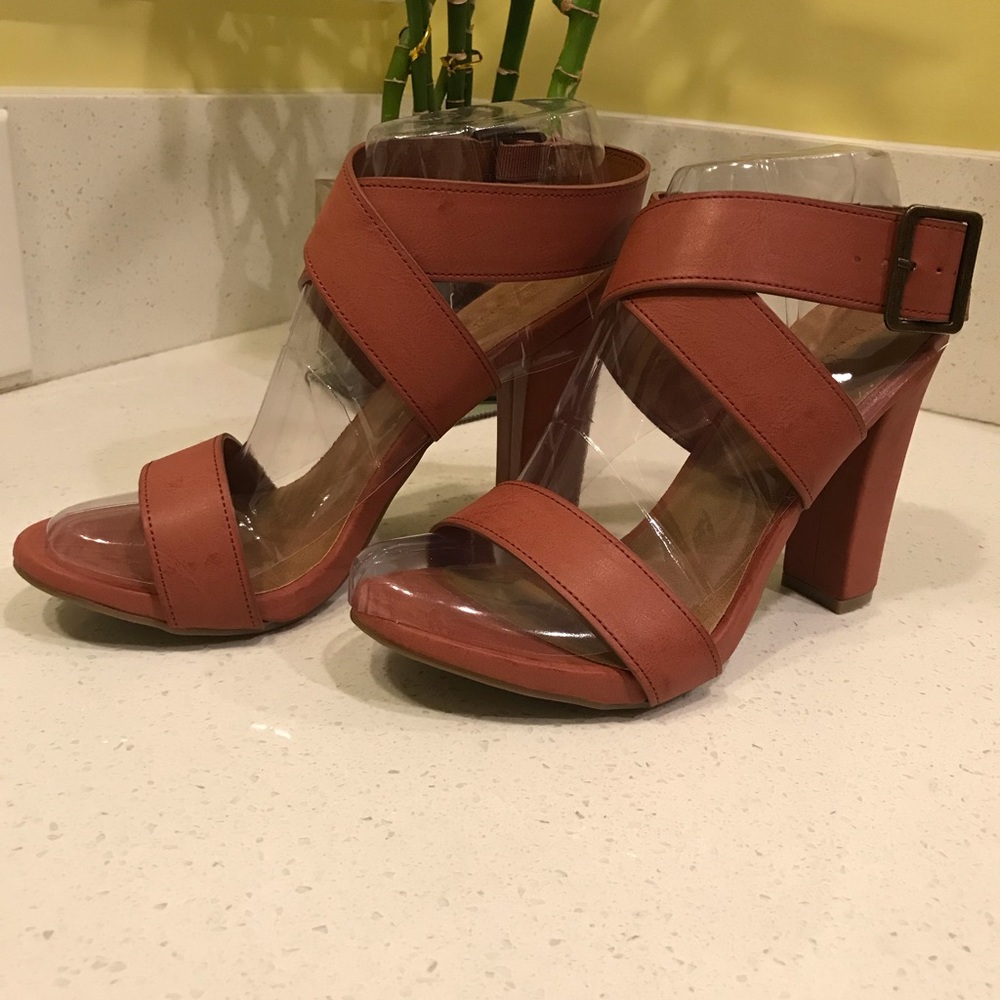 New Mocha Heels one left! - Picture 5 of 6